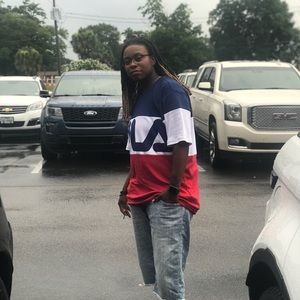 Meet your Posher, Atienne